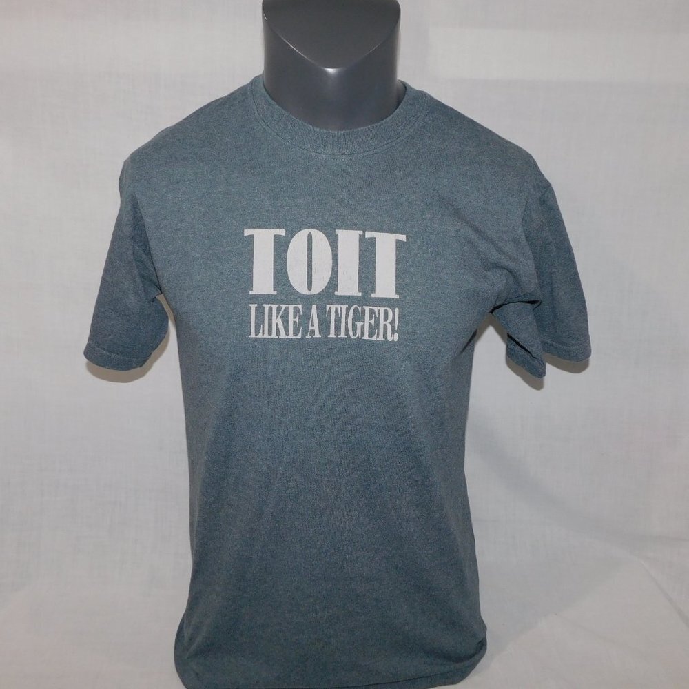 Muskoka Bearwear TOIT LIKE A TIGER Gray T Shirt Mens M